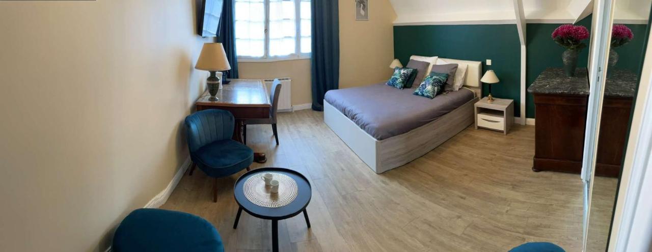 Bed and Breakfast Domaine D'Aveluy Екстер'єр фото