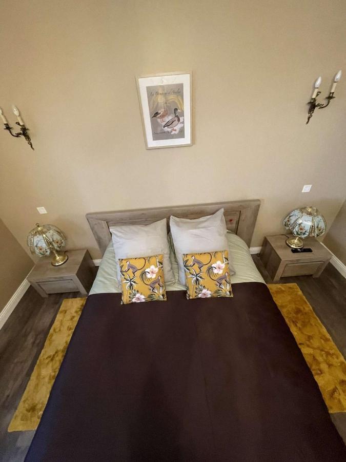 Bed and Breakfast Domaine D'Aveluy Екстер'єр фото
